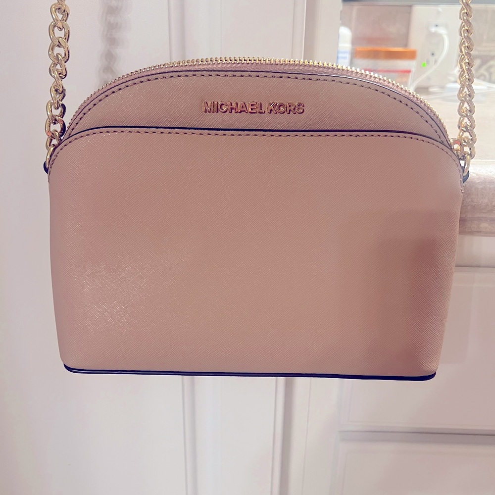 Michael kors crossbody purse